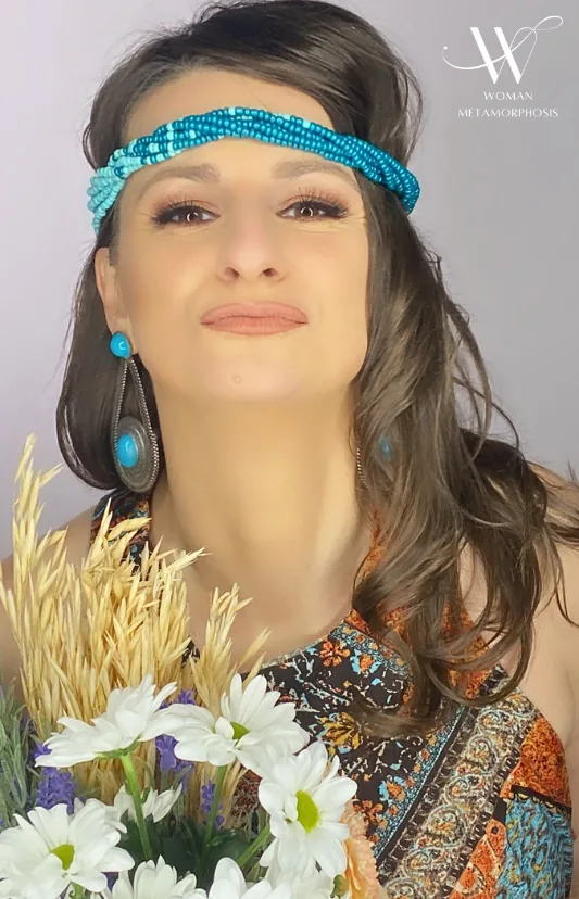 Raluca — The Flower Power Girl