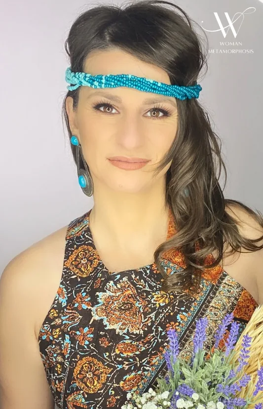 Raluca — The Flower Power Girl